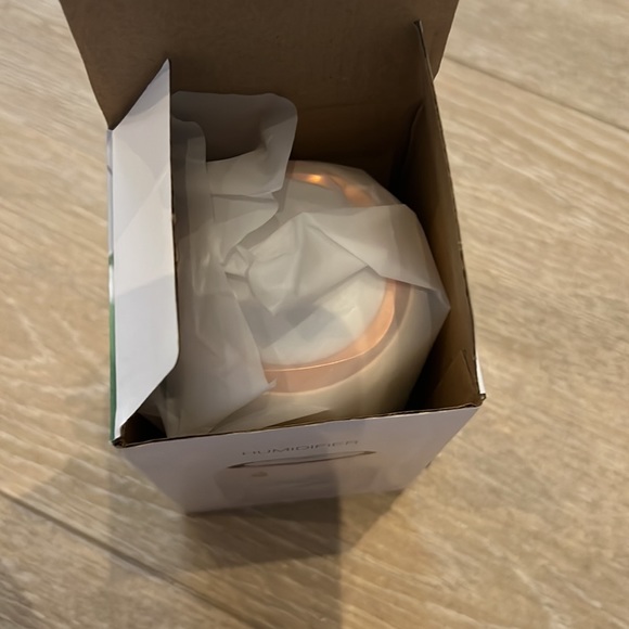 Humidifier, small, New with Box - Picture 3 of 16